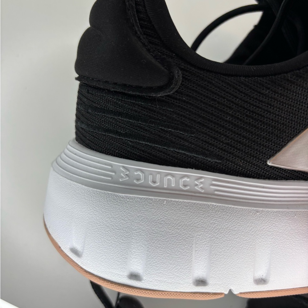 Adidas Swift Run 23 Black and White Running Shoes Women’s Size 8 - Picture 6 of 10